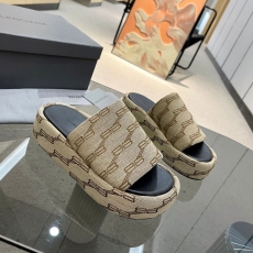 Balenciaga Slippers